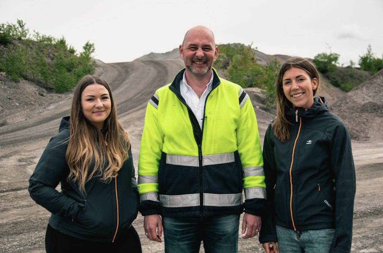 Kubicom-teamet ute på platsbesök i täktmiljö