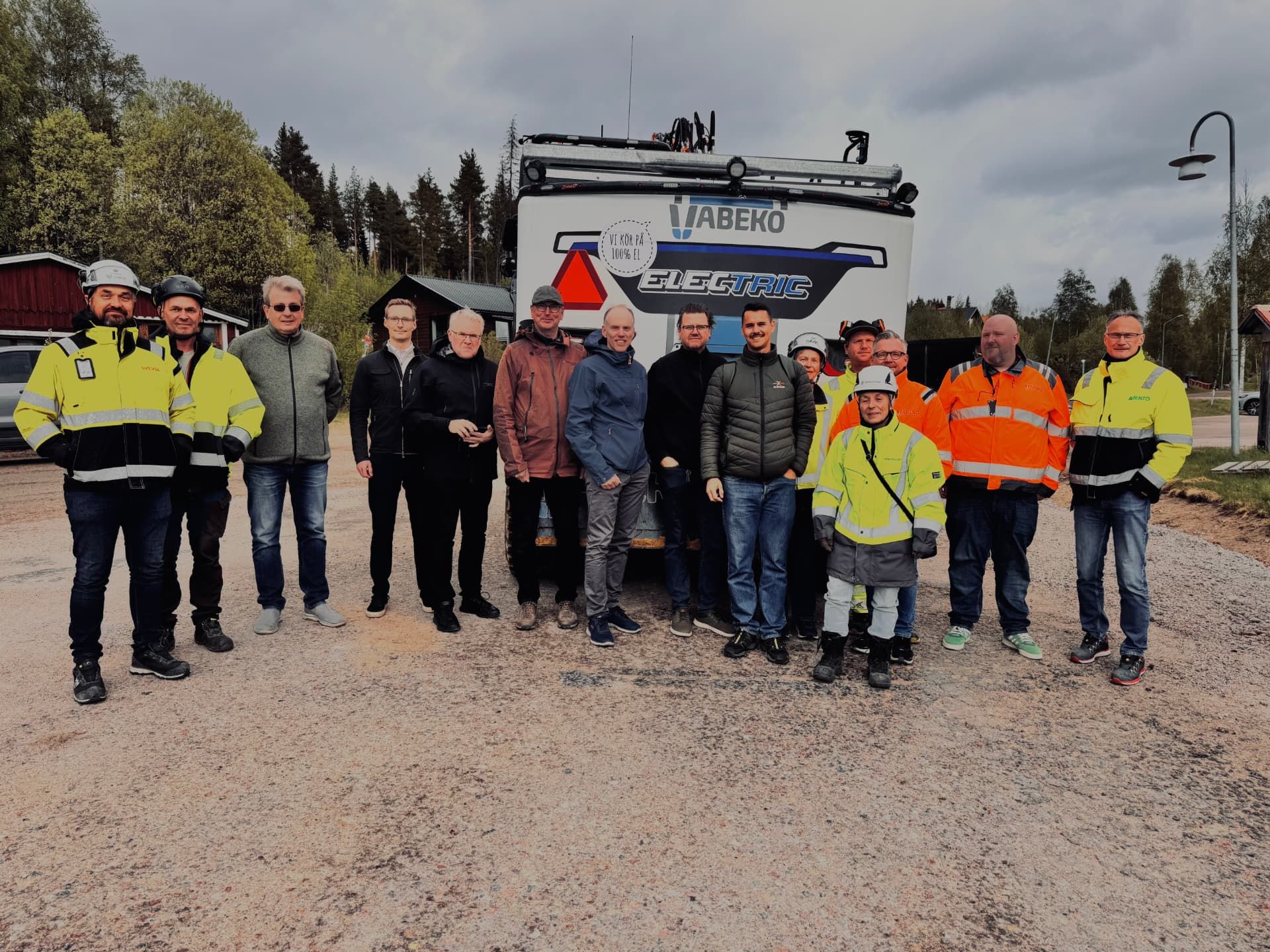 Deltagarna i pilotprojektet samlade vid kickoffen för nollutsläppsentreprenaden på E45 Rengsjön–Älvros