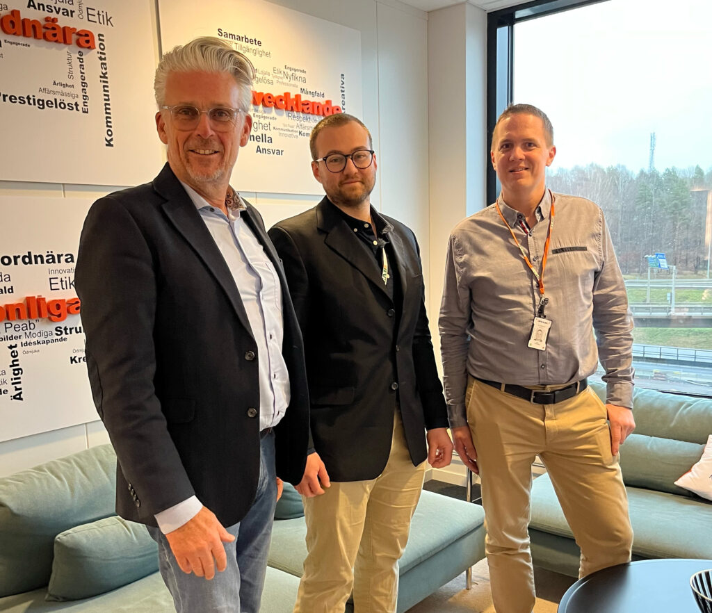 Atle Andersen (VD Kubicom), Hugo Hammarstrand (Chef Digitalt Produktionsstöd) och Björn Christensson (Kategorichef Peab).